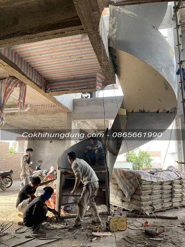 cầu thang xoắn ốc đẹp 25