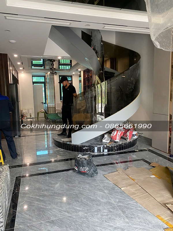 mẫu cầu thang xoắn ốc đẹp 31