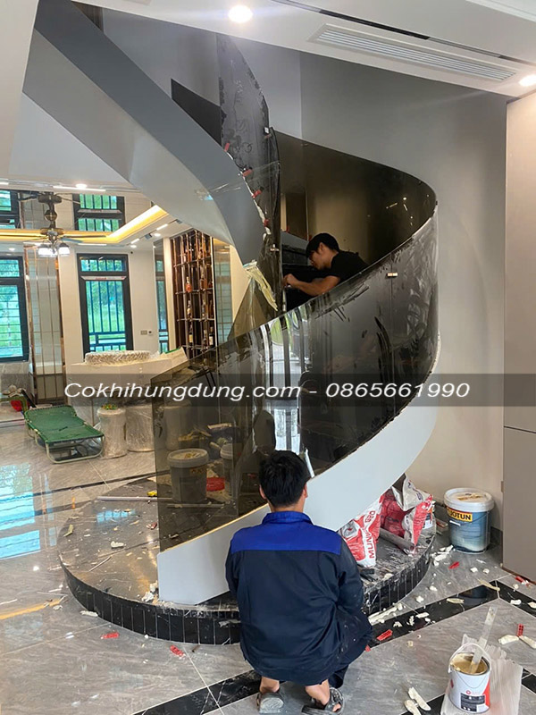 mẫu cầu thang xoắn ốc đẹp 34