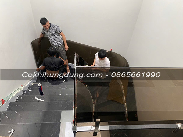 mẫu cầu thang xoắn ốc đẹp 28