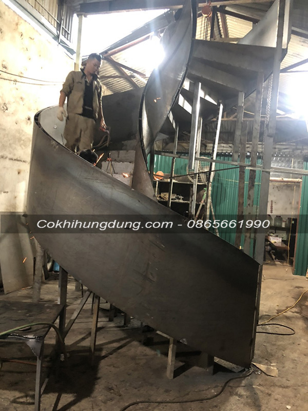 cầu thang xoắn ốc đẹp 5
