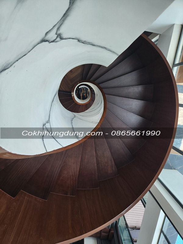 cầu thang xoắn ốc đẹp 45