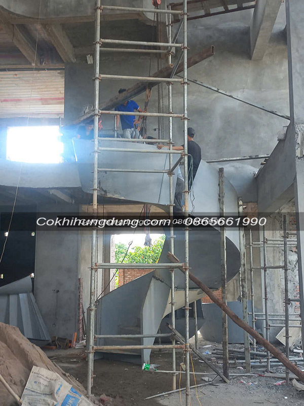 cầu thang xoắn ốc đẹp 17