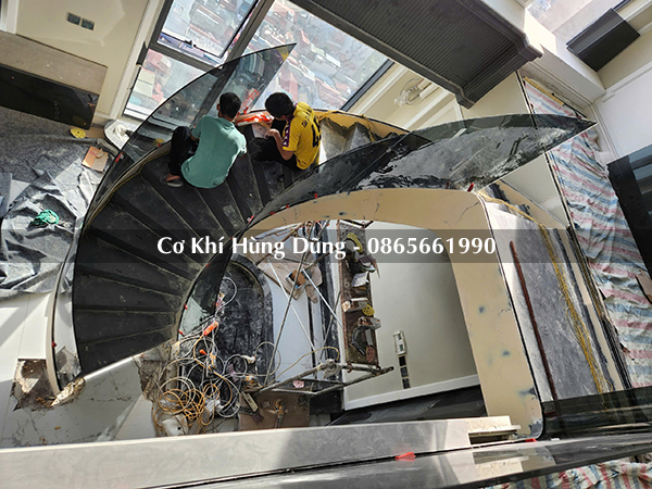 mẫu cầu thang xoắn ốc đẹp MS34