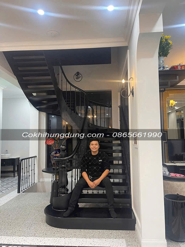 cầu thang xoắn ốc MS55