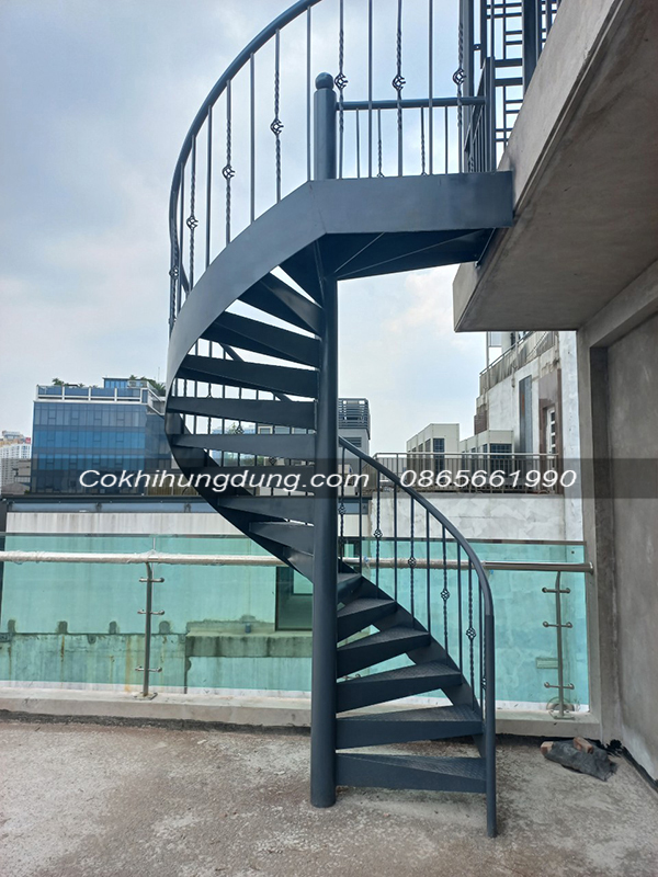 cầu thang xoắn ốc MS108