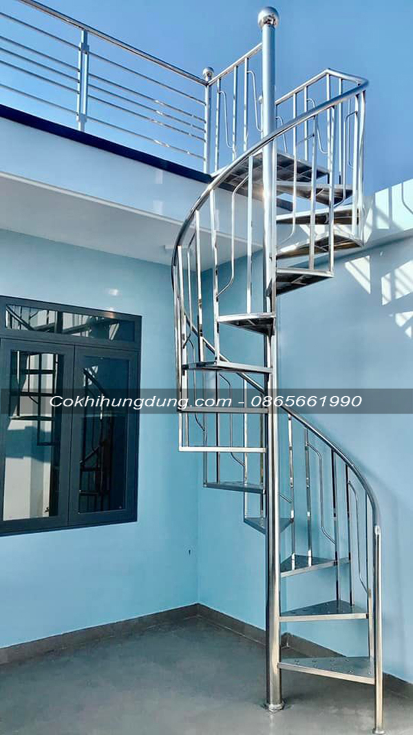 cầu thang xoắn ốc MS93