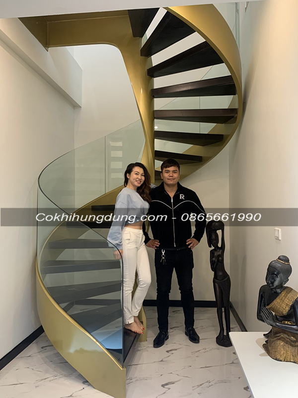 cầu thang xoắn cho nhà nhỏ ms8