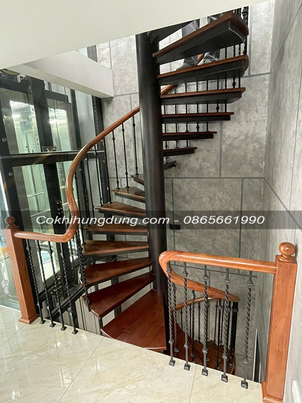 cầu thang xoắn ốc MS100