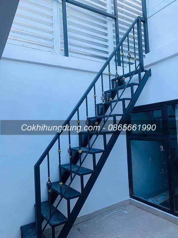 mẫu cầu thang sắt đẹp 21
