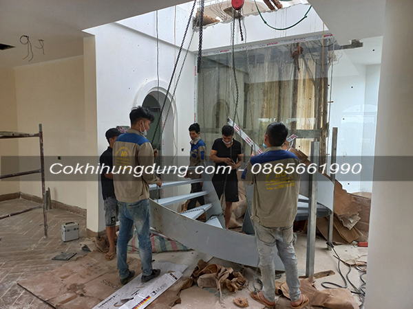 xưởng cầu thang sắt 69