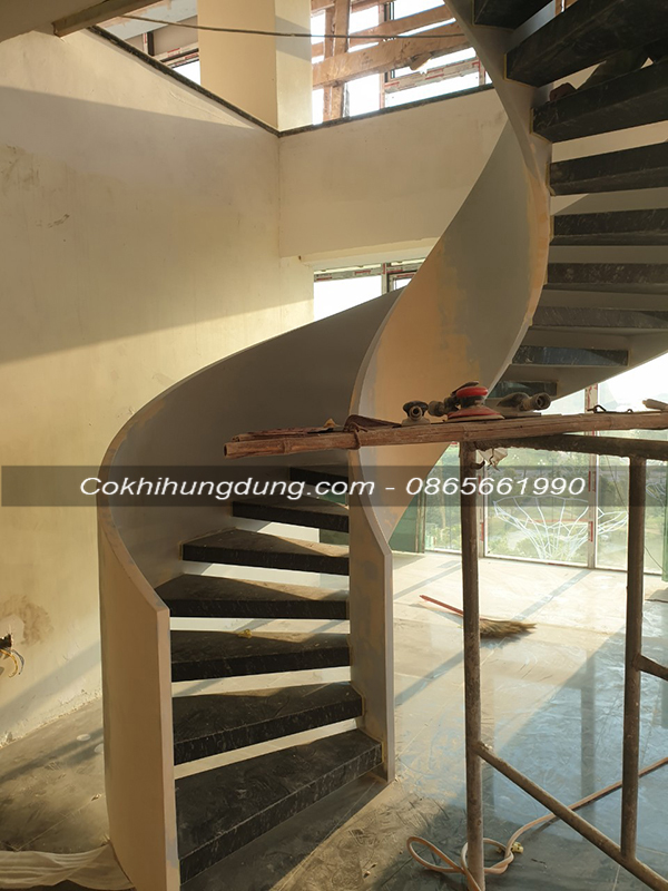 cầu thang xoắn ốc đẹp quảng ninh 20