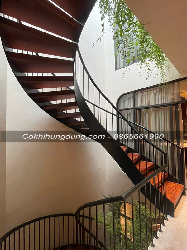 Cầu thang xương cá xoắn MS40