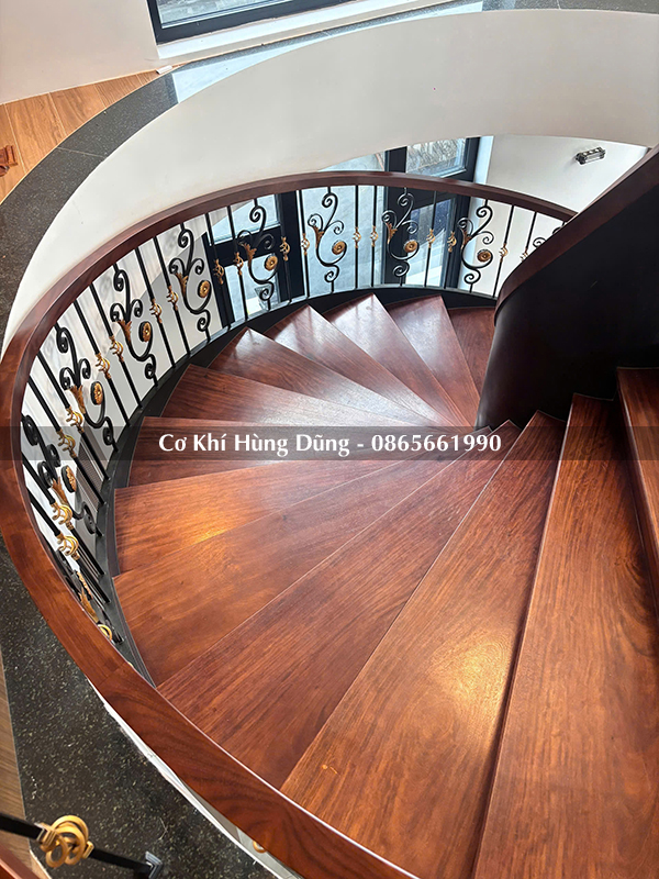 cầu thang xoắn ốc Nghệ An ms38