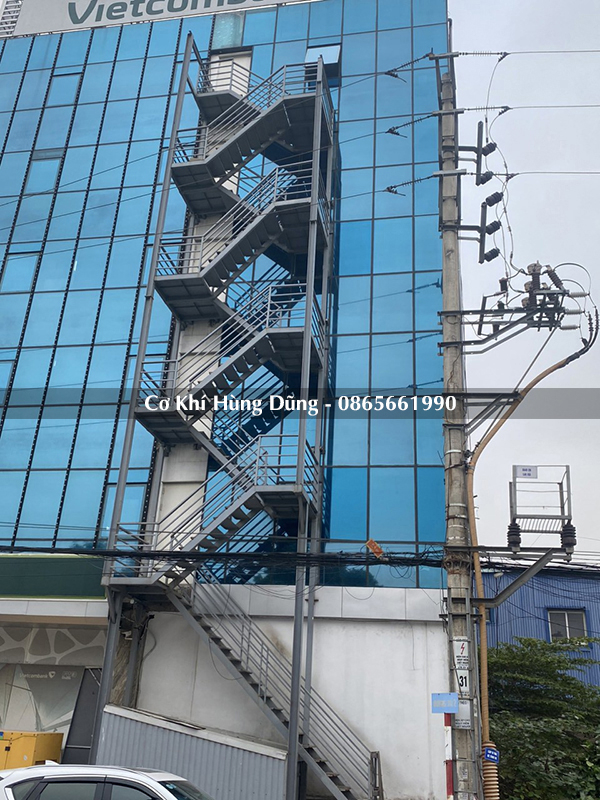 cầu thang xoắn thoát hiểm MS6