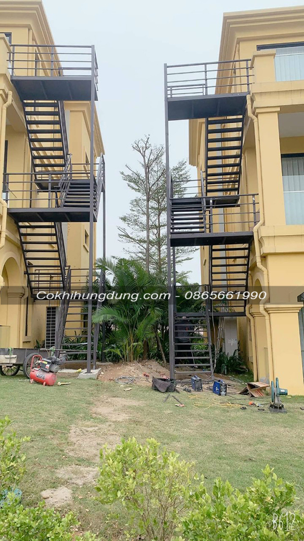 cầu thang xoắn thoát hiểm MS5